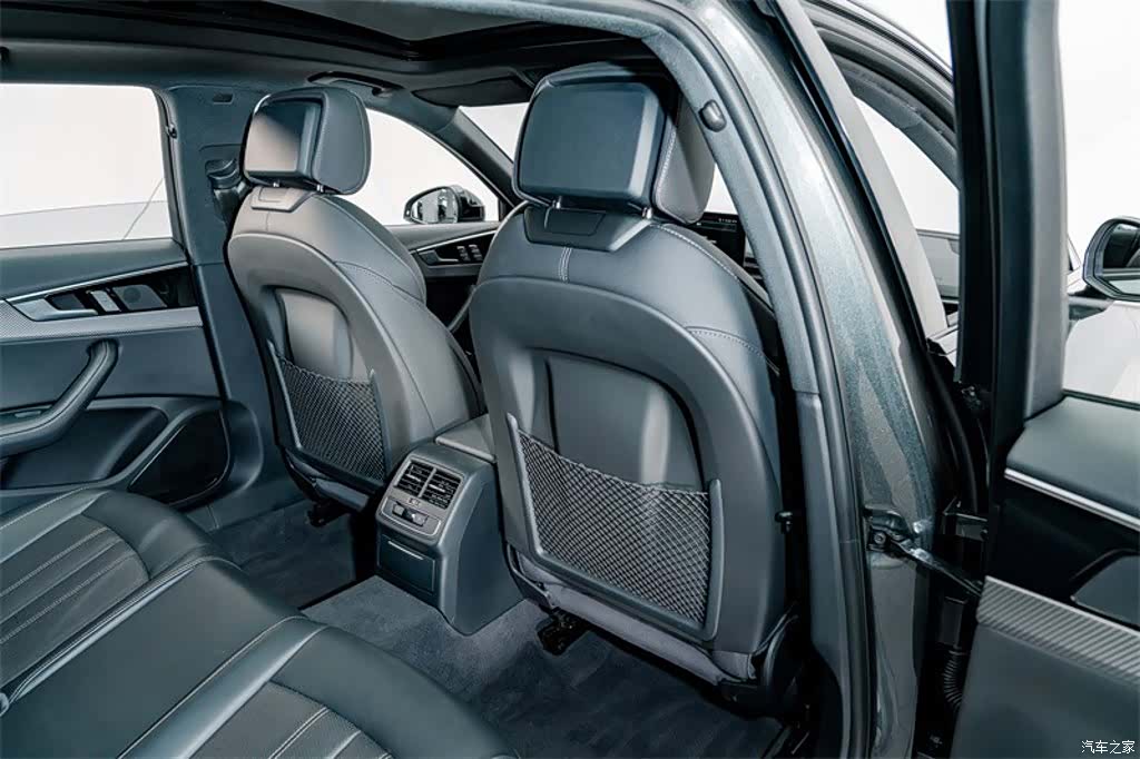 Audi A4L, 2024 19