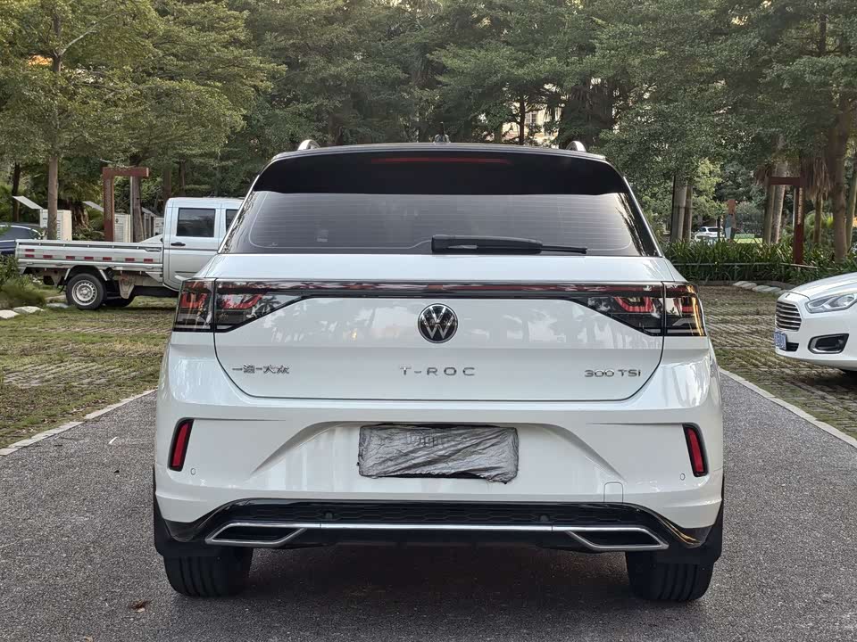 Volkswagen T-ROC exploring Songs