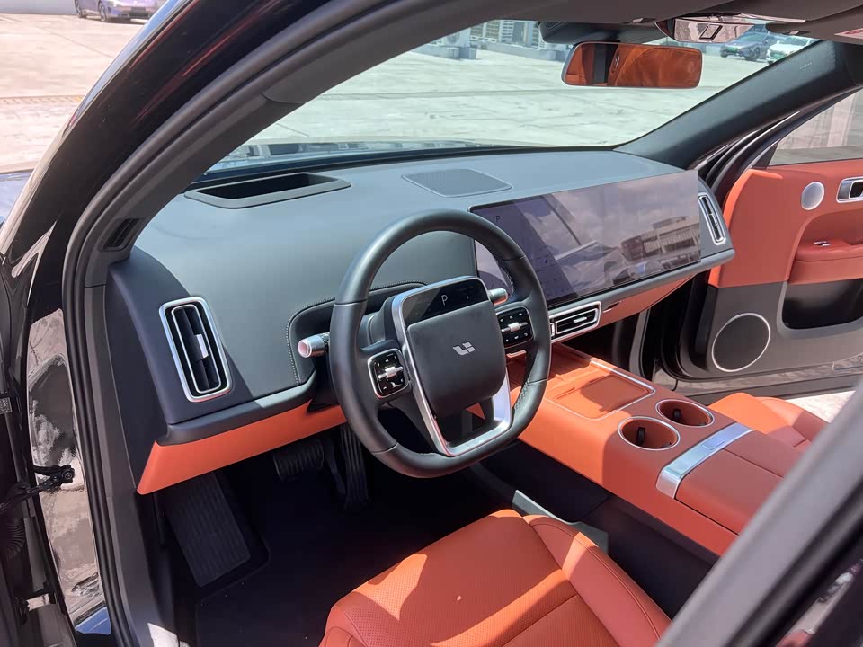 Li Auto Ideal L6