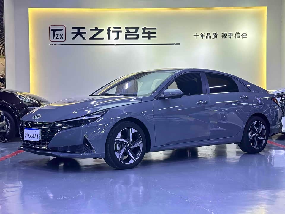 Hyundai Elantra
