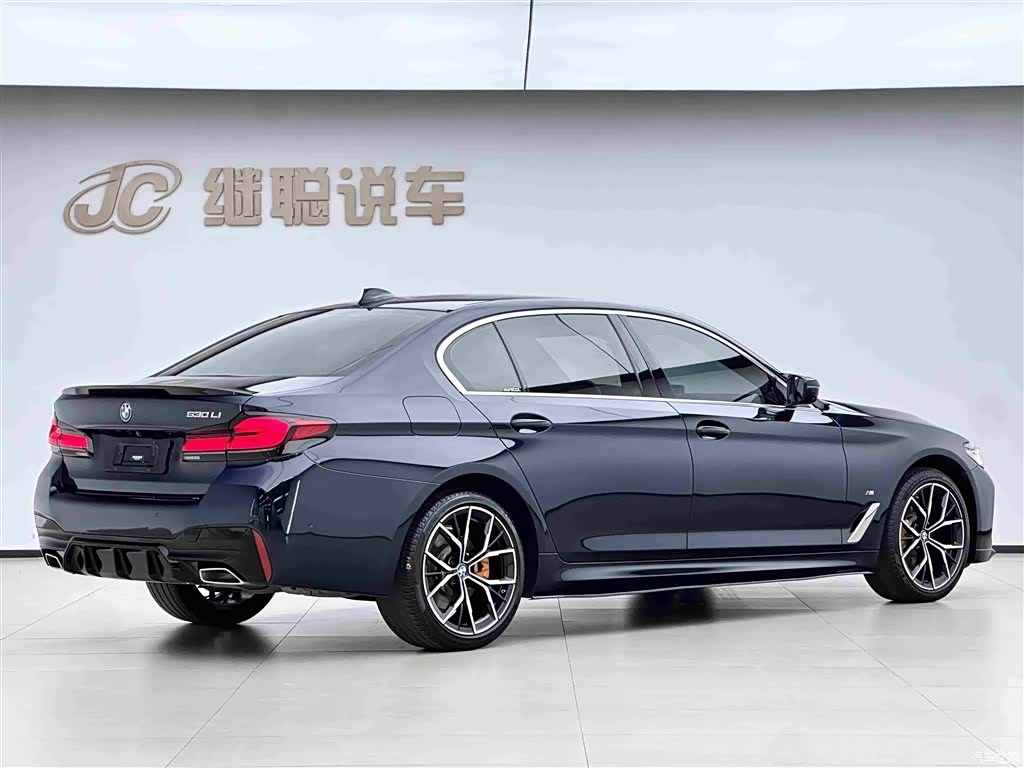 BMW 5 Series, 2023 все фото