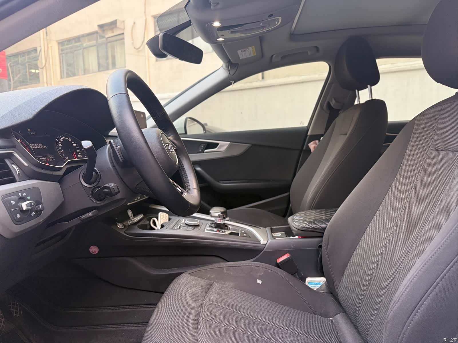 Audi A4L, 2019 8