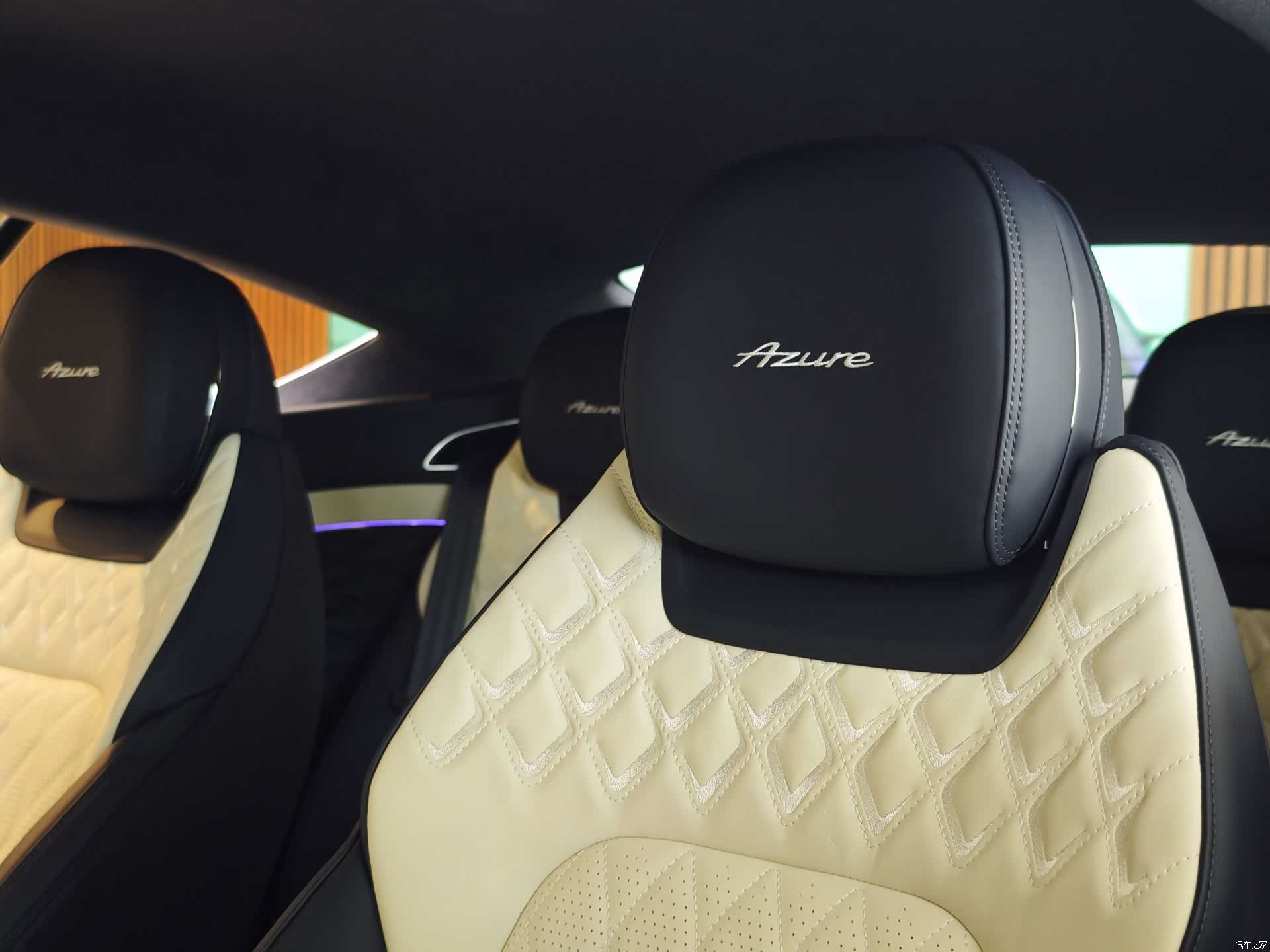 Bentley Continental GT, 2024 21