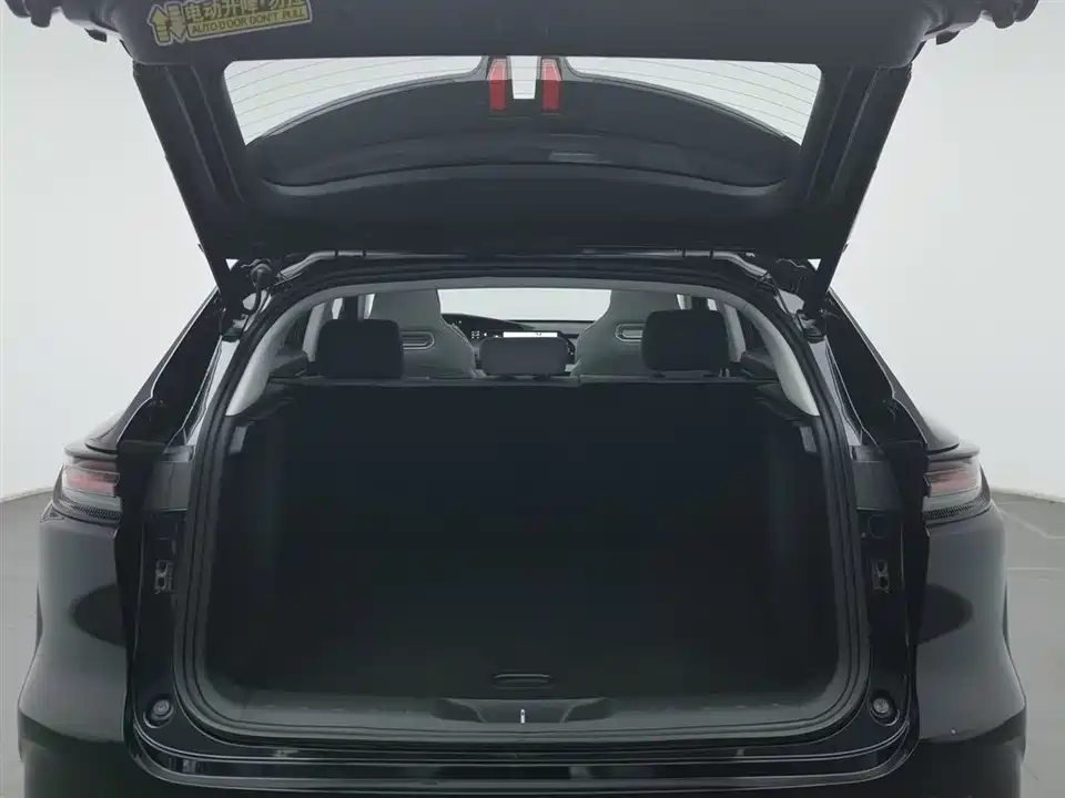 Changan UNI-K Smart iDD