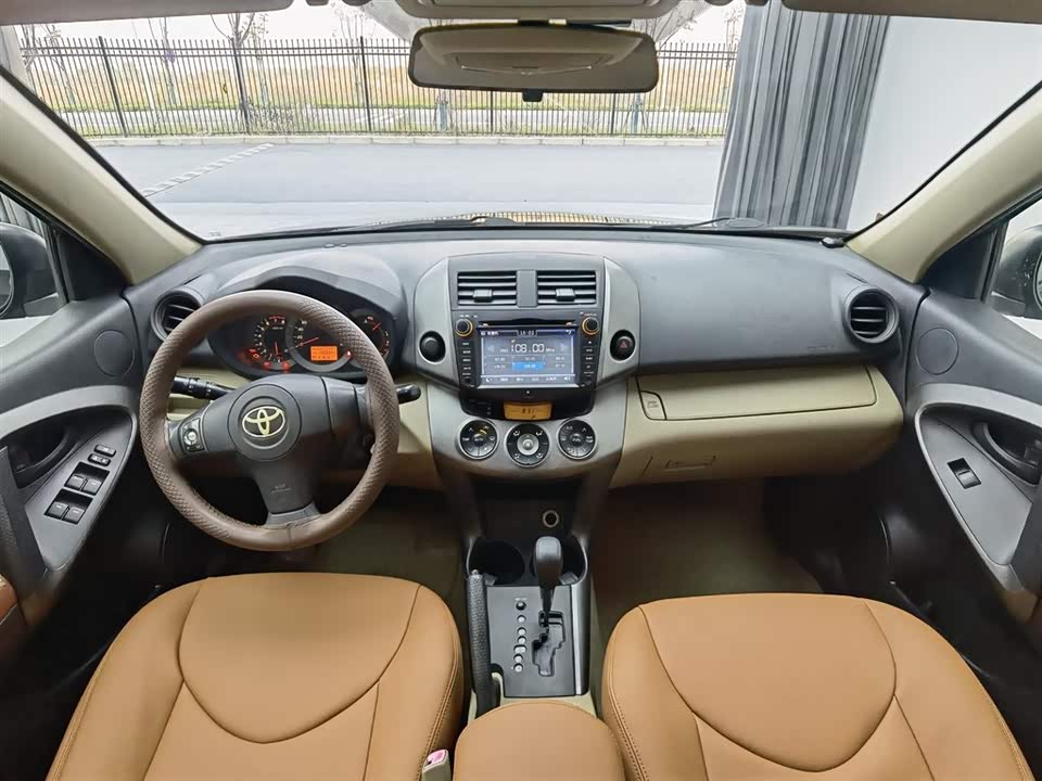 Toyota RAV4 Rongfang