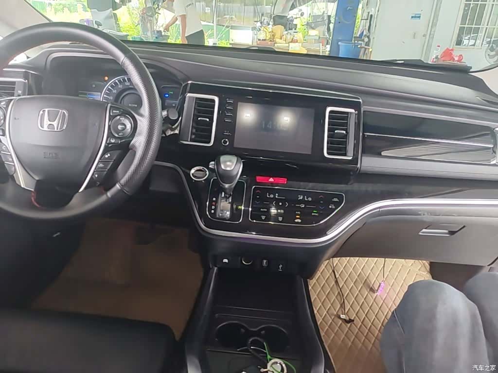 Honda Elysion, 2020 10