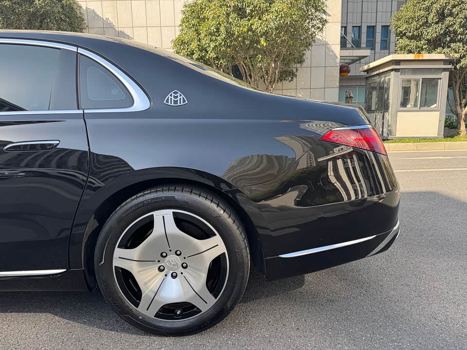 Mercedes-Benz Maybach S-class