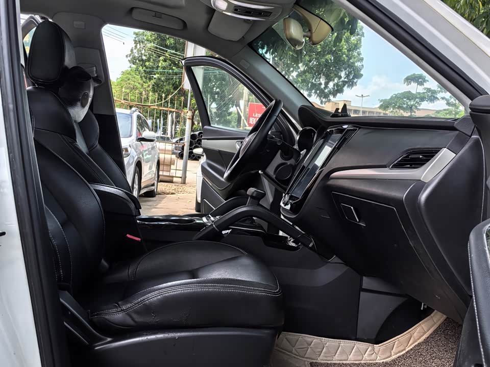 Zotye SR7