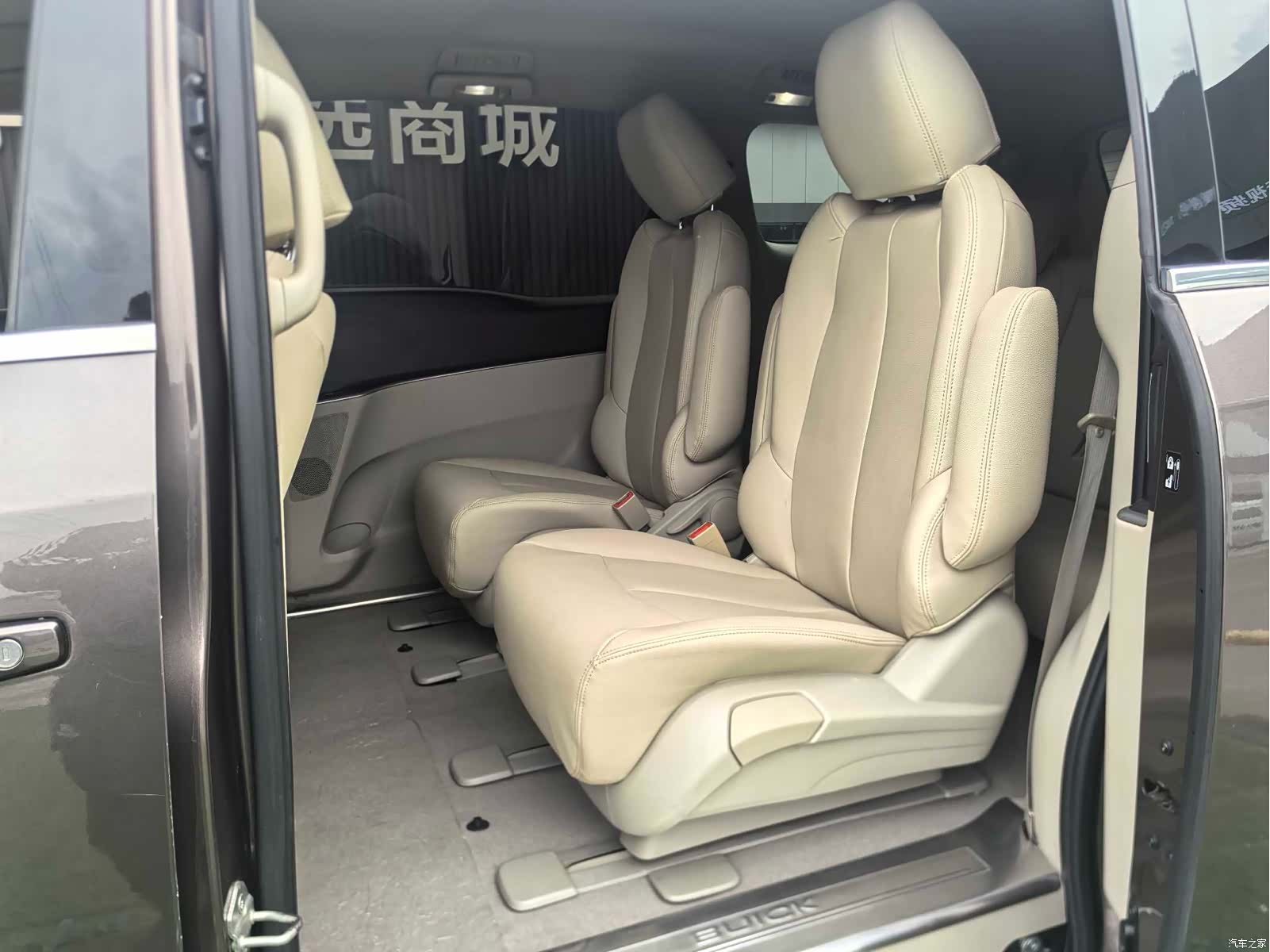 Buick GL8, 2016 8
