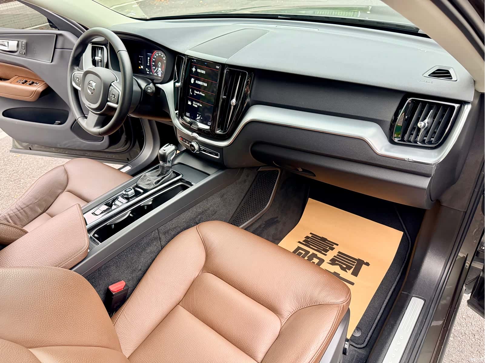 Volvo XC60, 2019 13