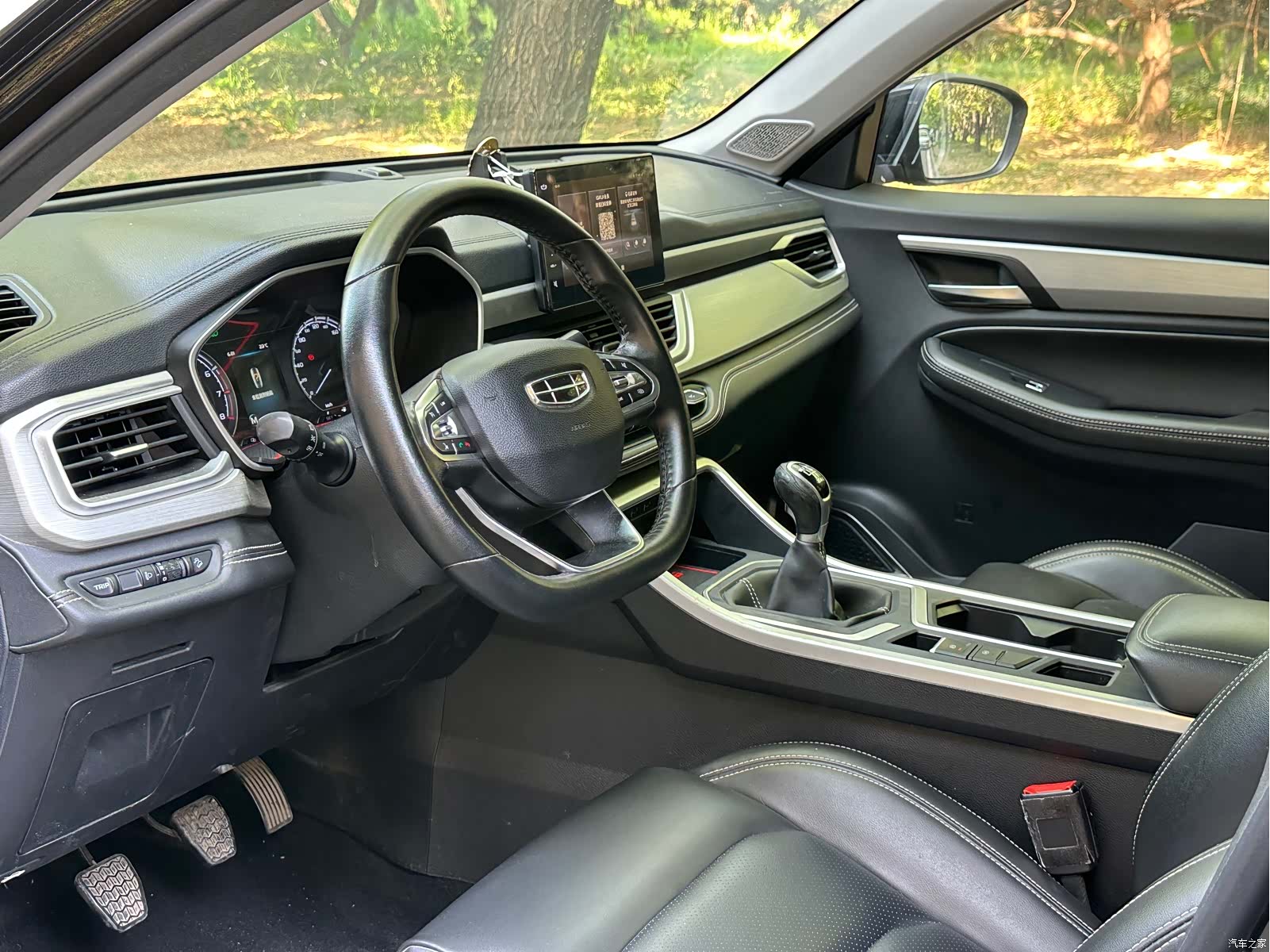Geely X6, 2019 9