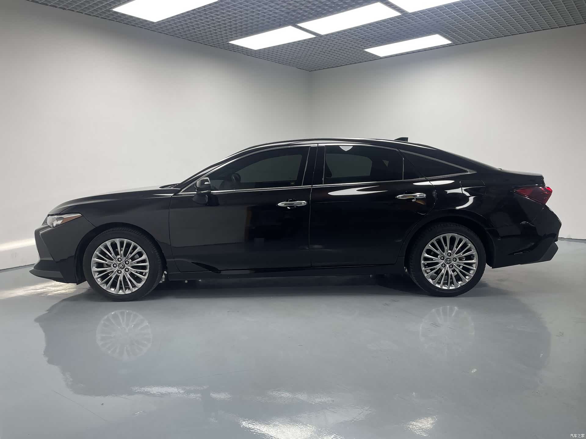 Toyota Avalon, 2019 4