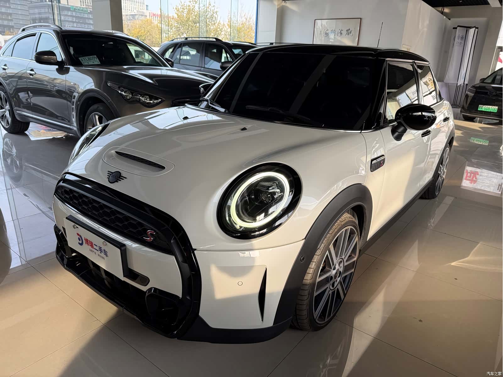 Mini Cooper, 2023 3