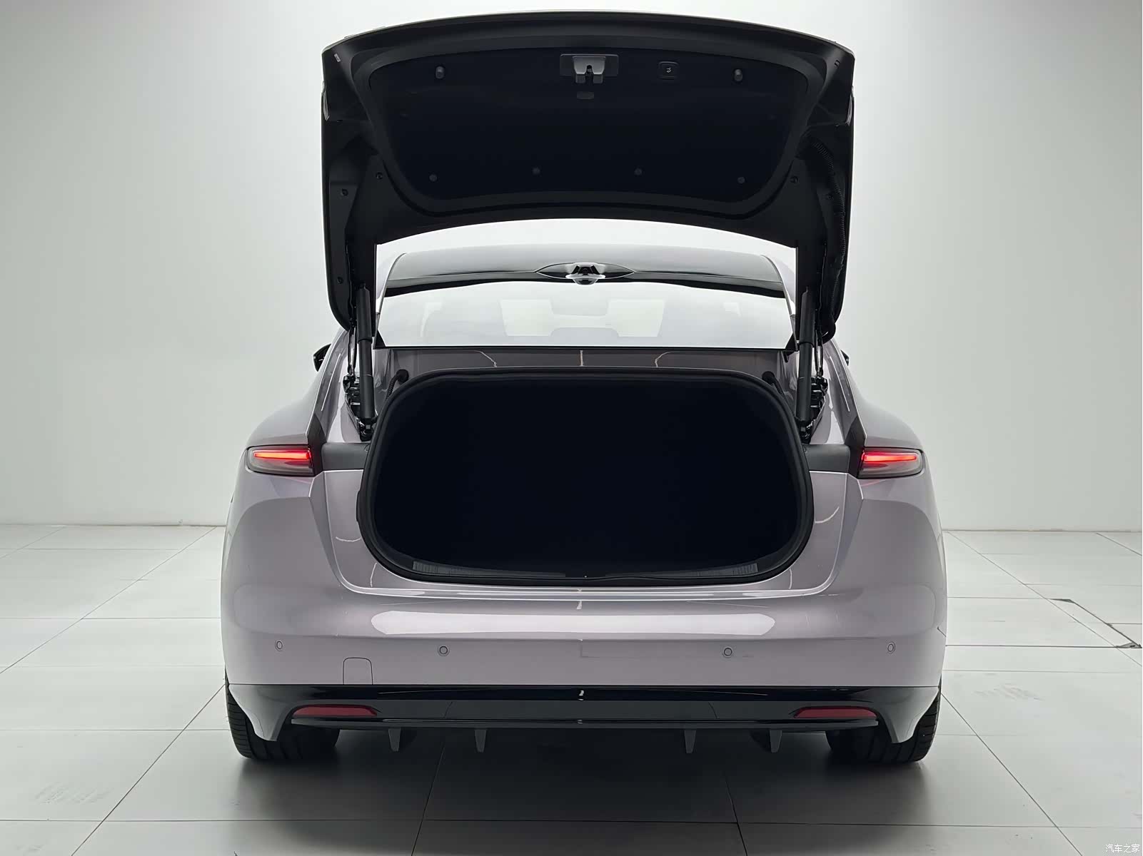 NIO ET5, 2025 21