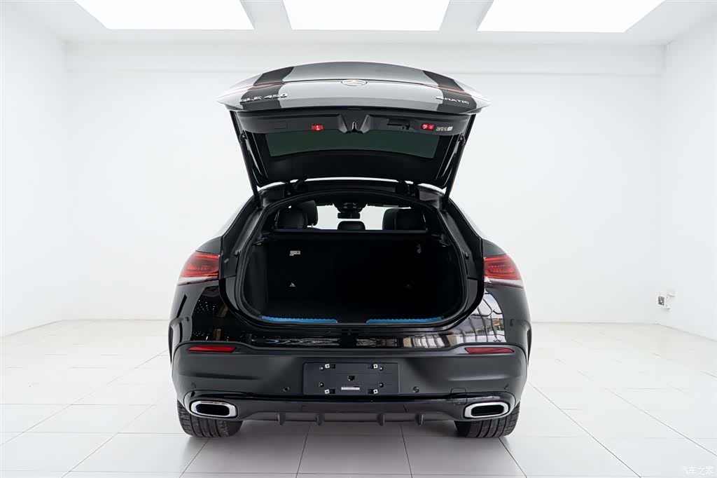 Mercedes-Benz GLE, 2022 14