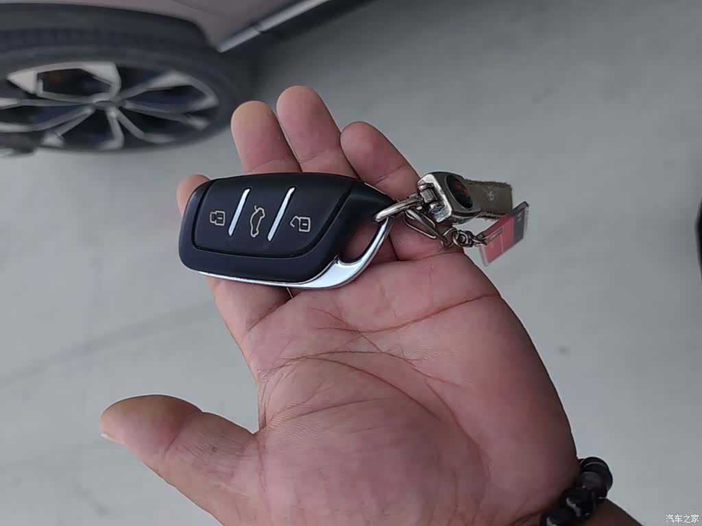 Roewe RX5, 2023 9