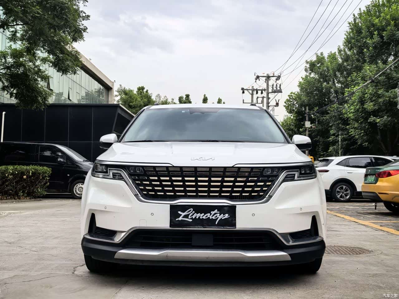 Kia Carnival, 2022 2