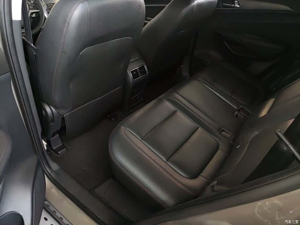 Changan CS75, 2015 17
