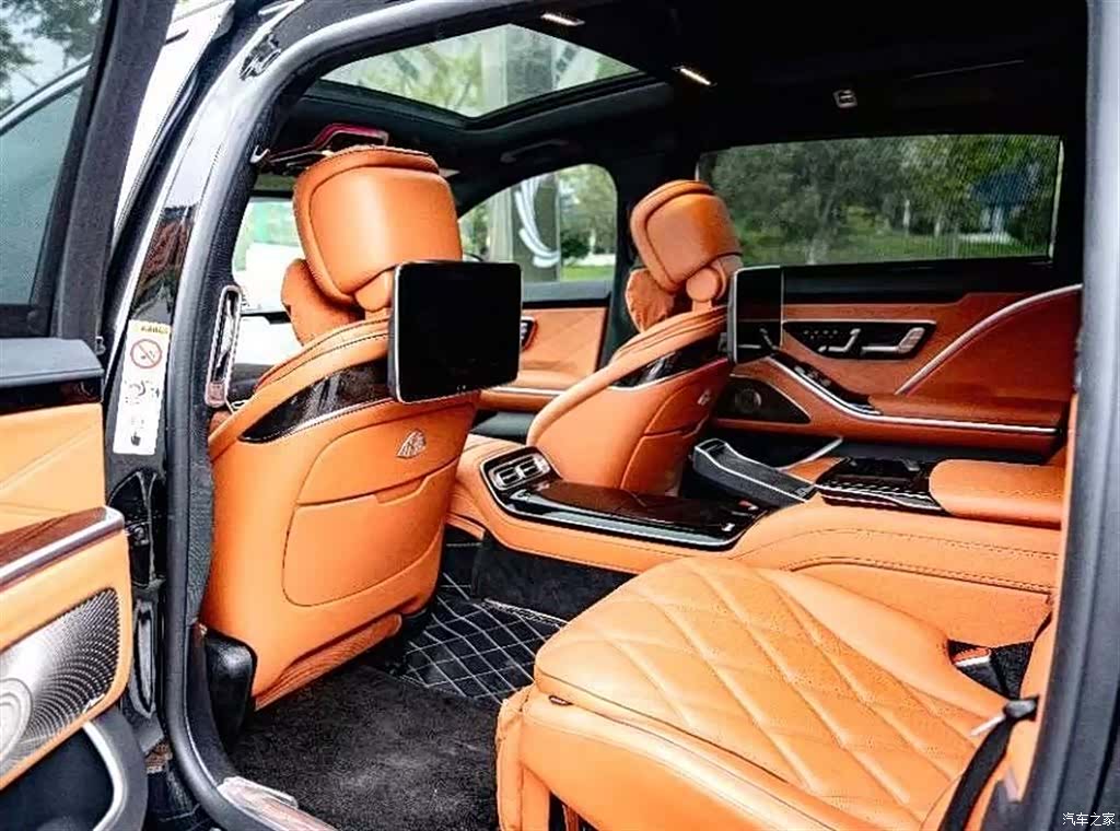 Maybach S-Class, 2023 3