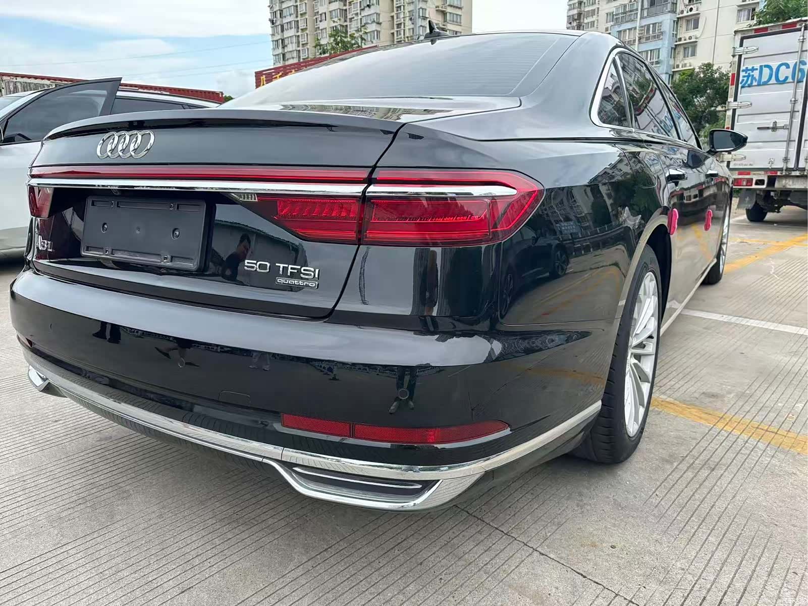 Audi A8L, 2022 10
