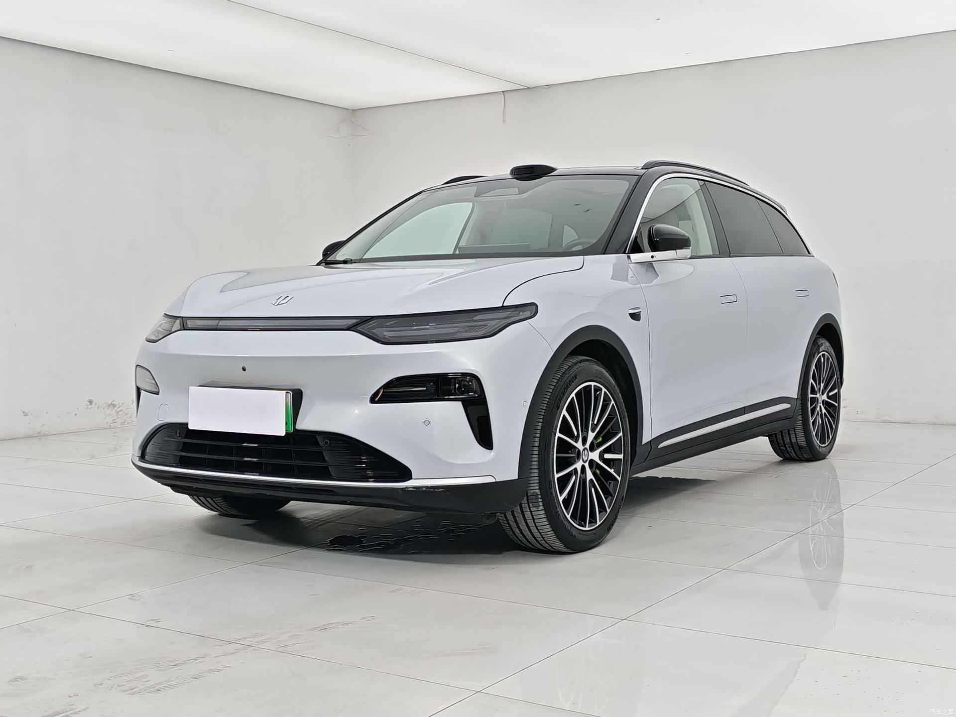 Leapmotor C11