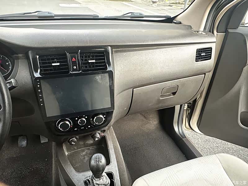 Wuling V, 2017 12