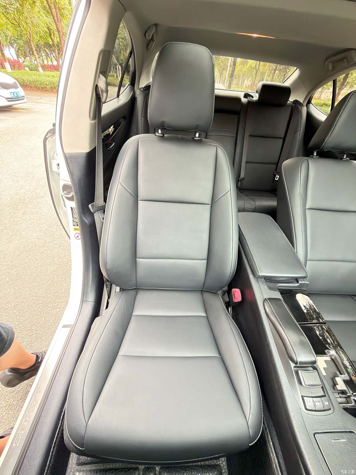 Lexus ES, 2014 11