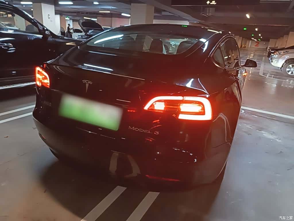 Tesla Model 3, 2022 7
