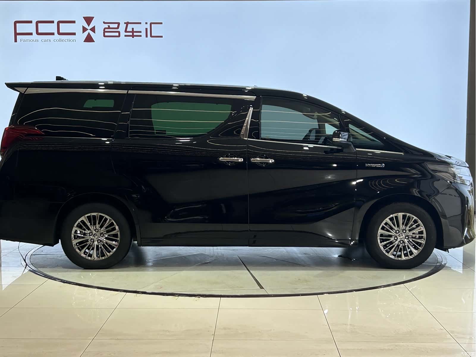 Toyota Alphard, 2021 4