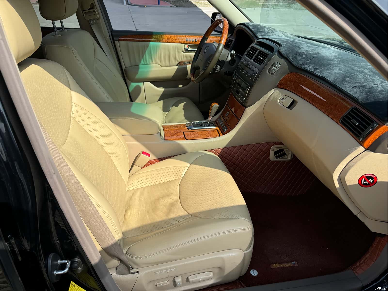 Lexus LS, 2004 7