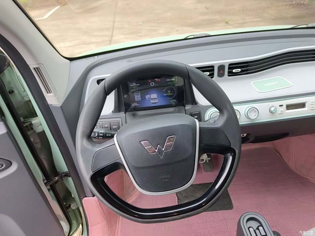 Wuling MINIEV, 2021 11