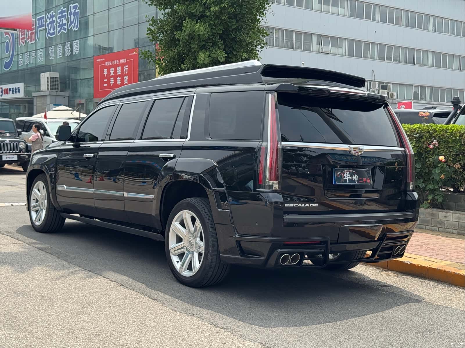 Cadillac Escalade, 2018 13