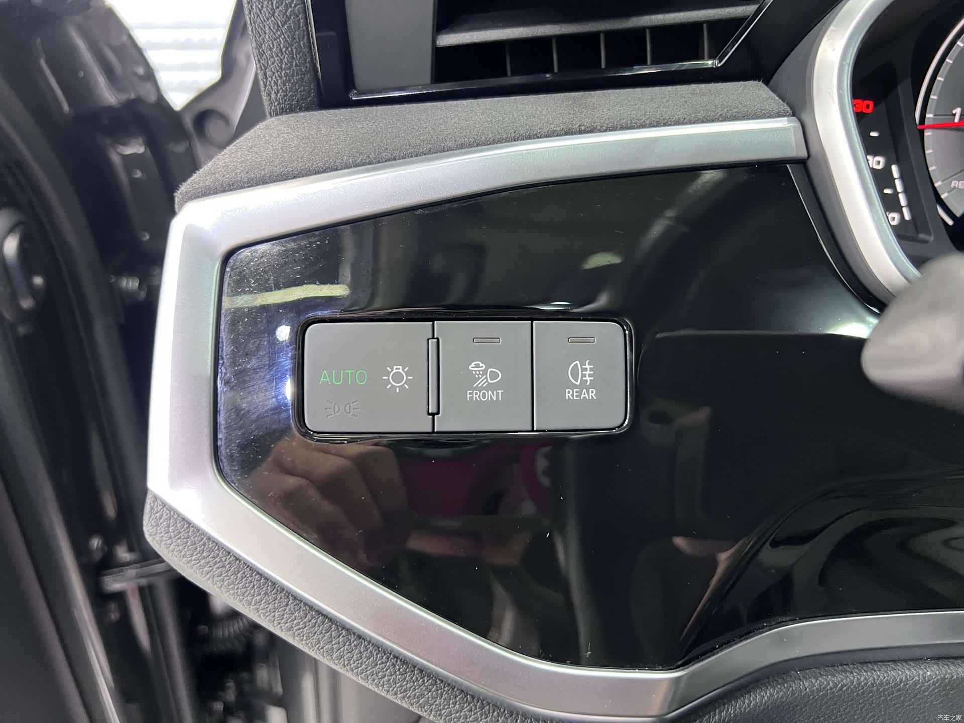Audi Q3, 2022 9