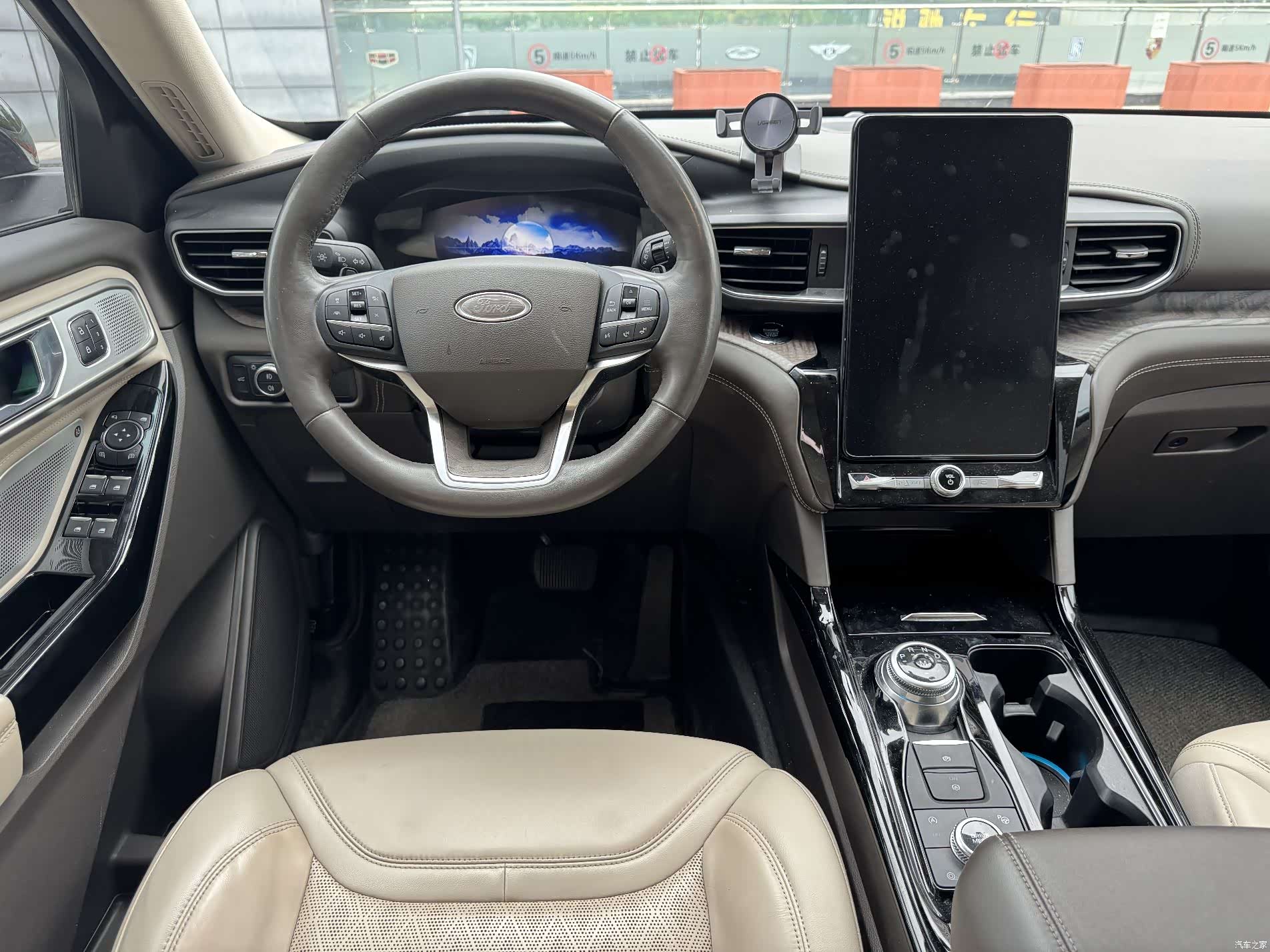 Ford Explorer, 2020 17