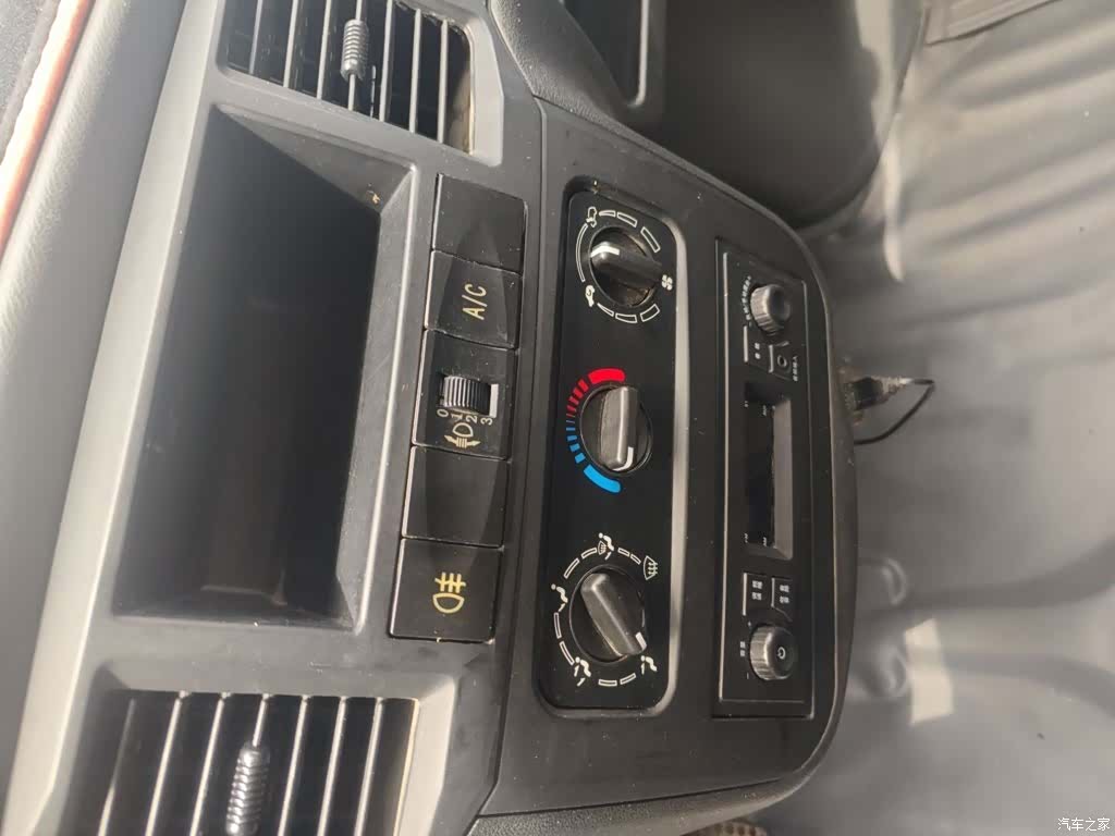 Wuling VI, 2020 16