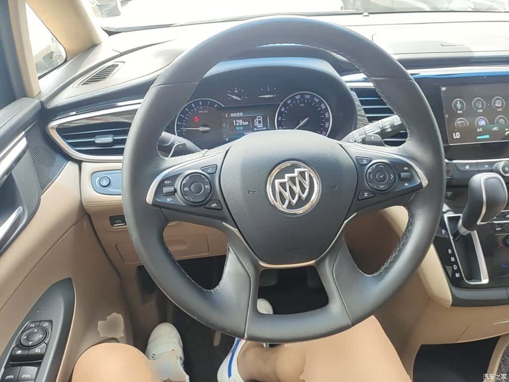Buick GL8, 2017 11