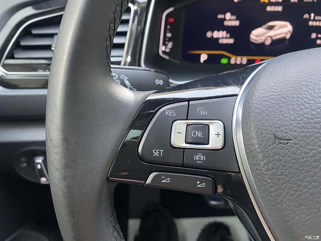 Volkswagen T-ROC, 2023 17