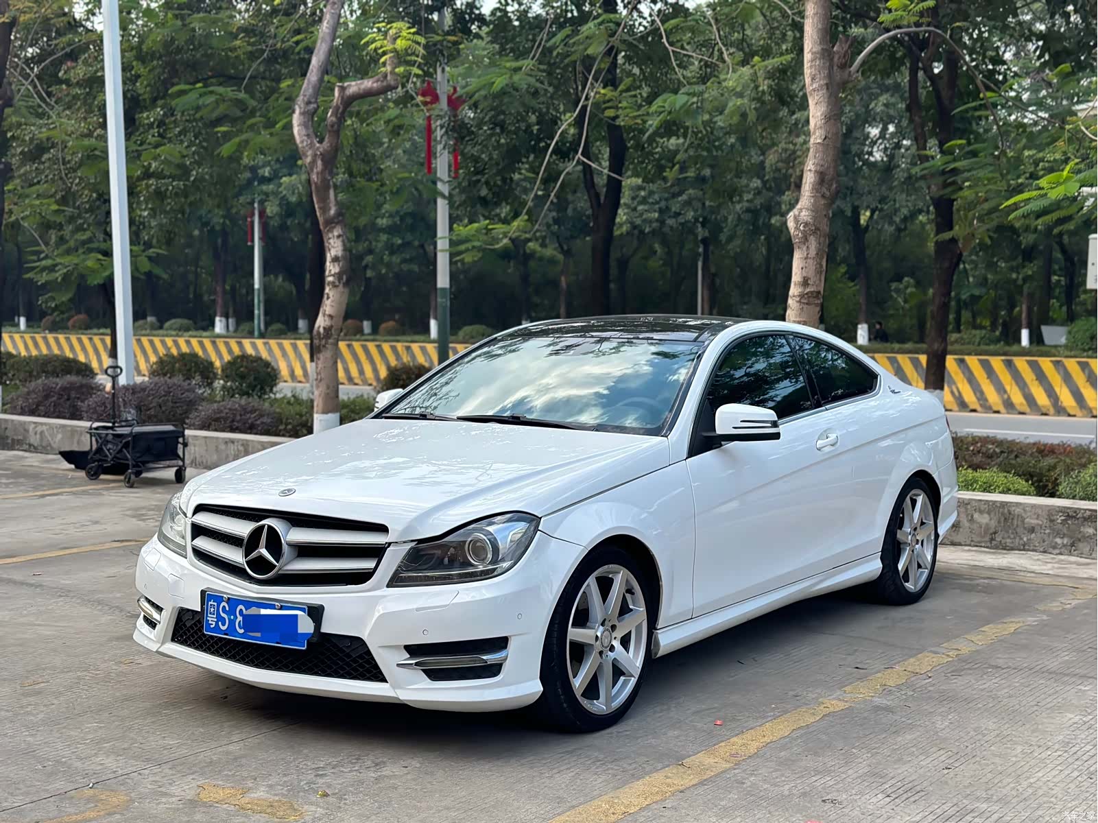 Mercedes-Benz C-Class, 2015 1