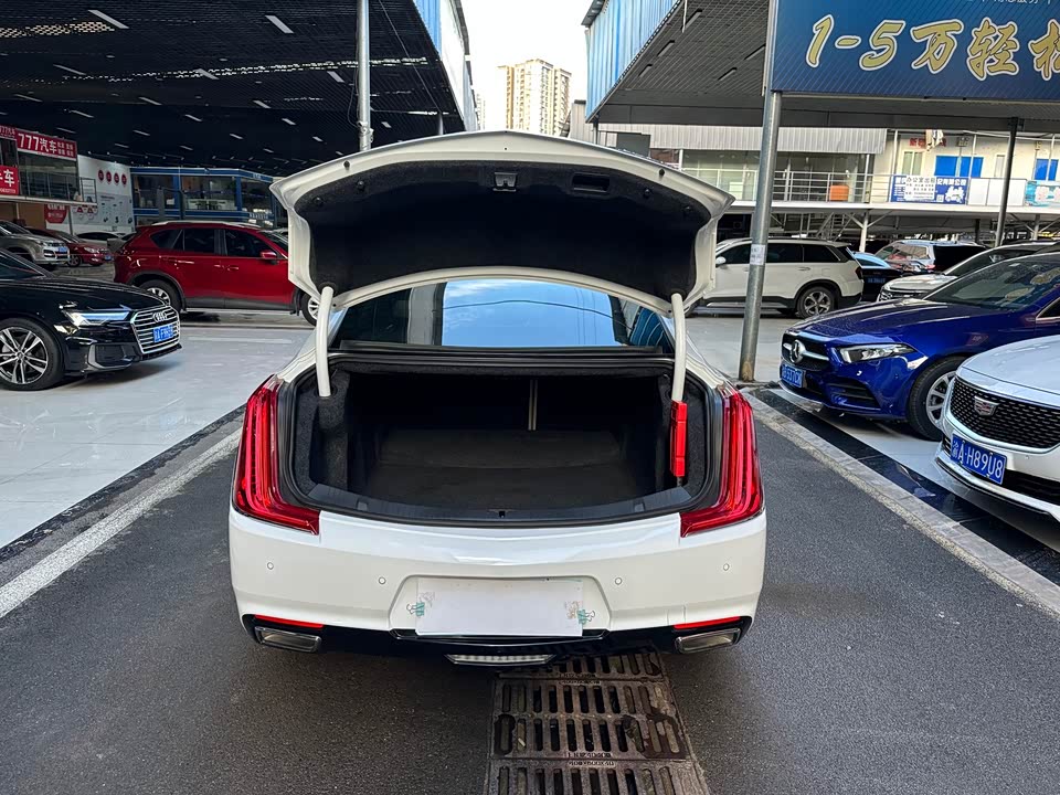 Cadillac XTS Cadillac XTS