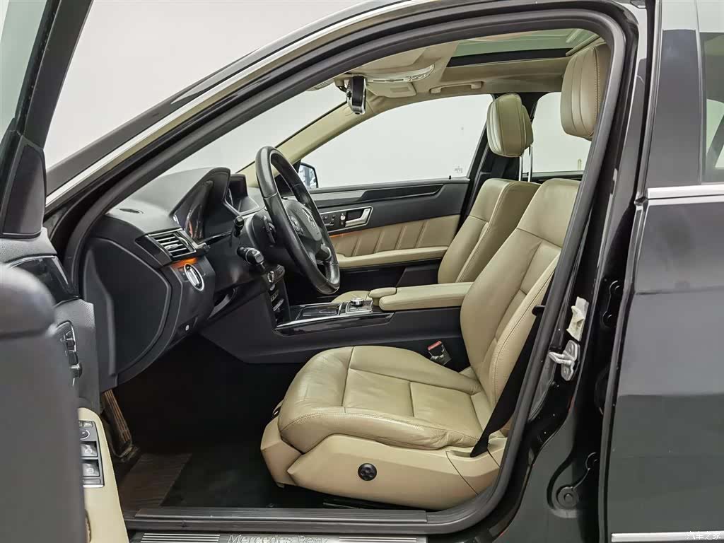 Mercedes-Benz E-Class, 2013 10