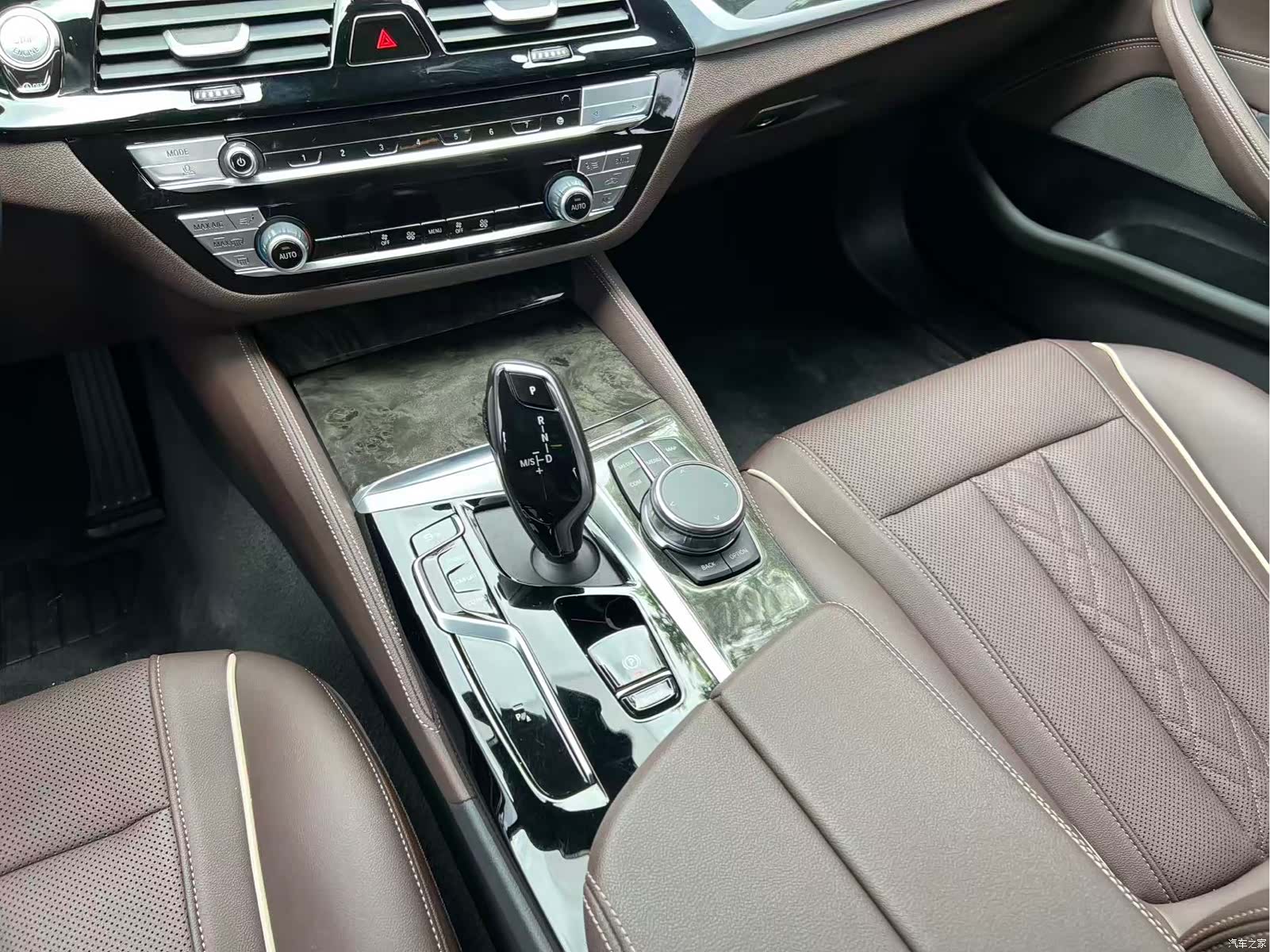 BMW 5 Series, 2023 14