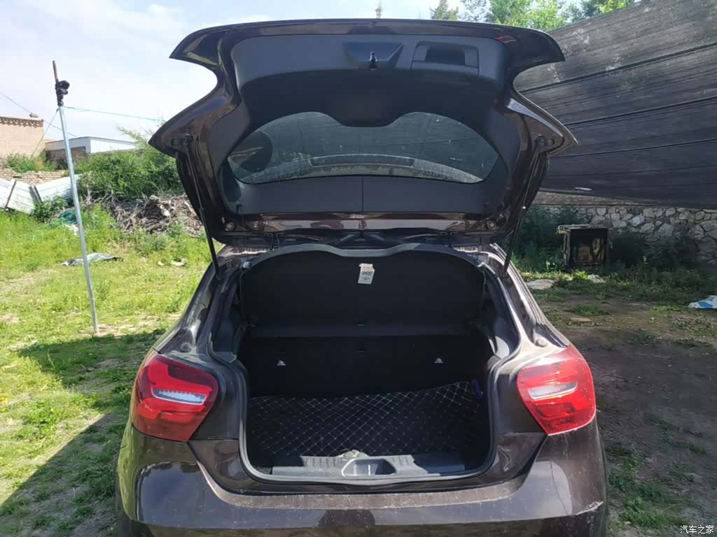 Mercedes-Benz A-Class, 2016 19