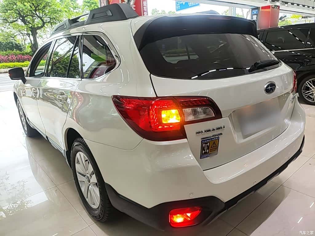 Subaru Outback, 2018 все фото