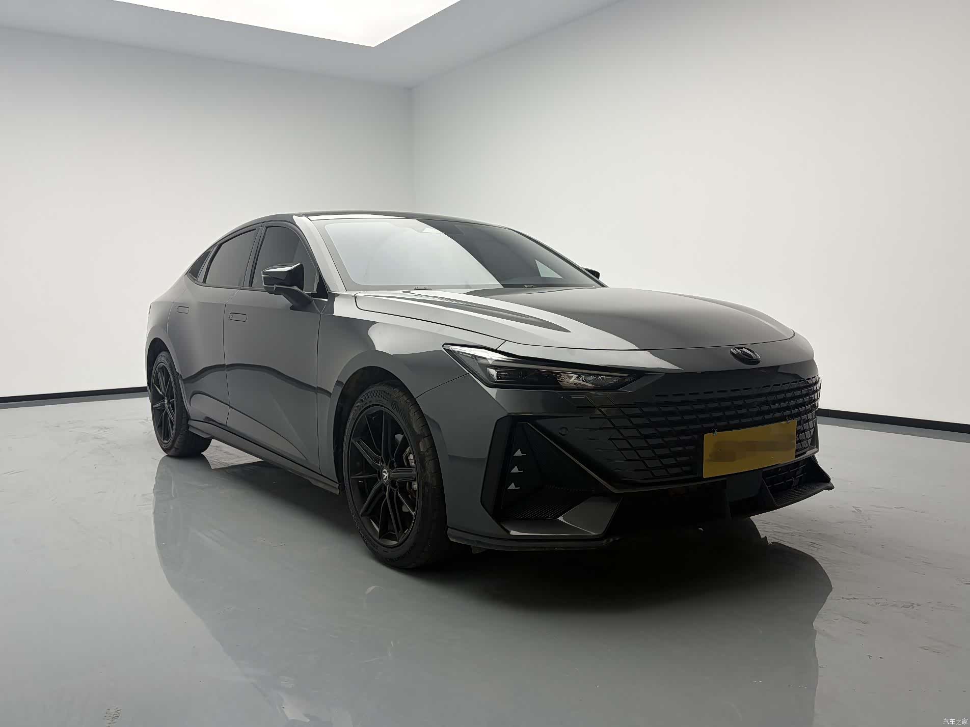 Changan UNI-V, 2023 3
