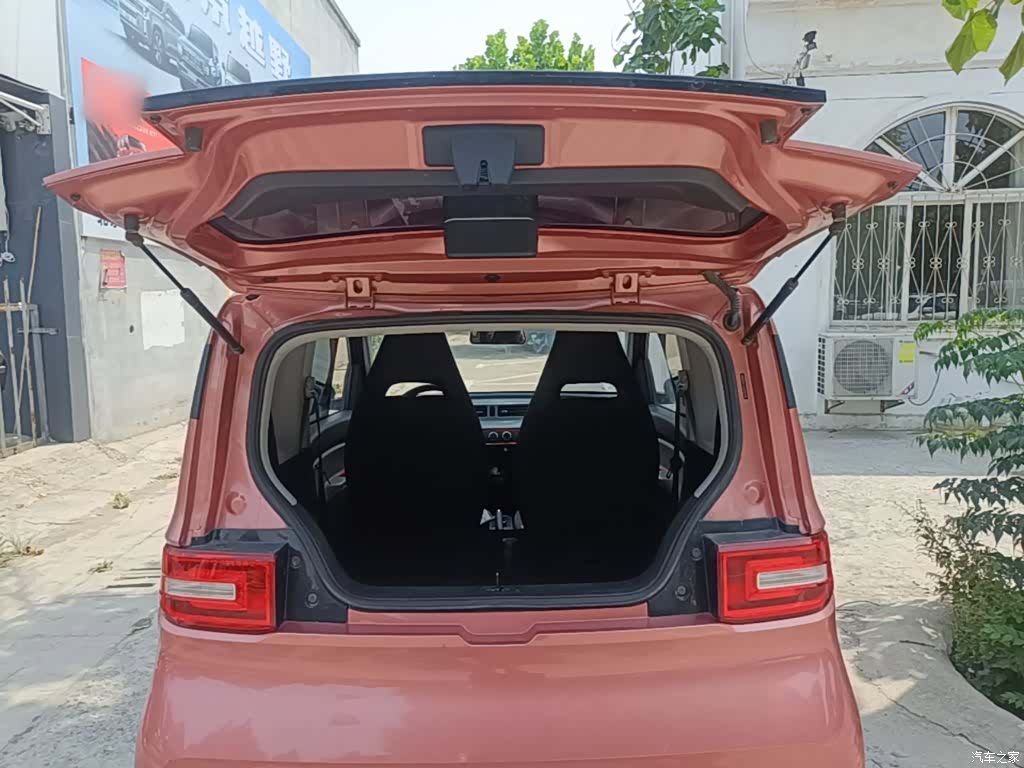 Wuling MINIEV, 2020 19