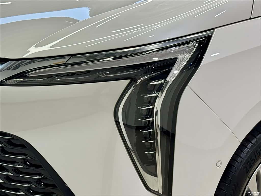 Buick Century, 2023 8