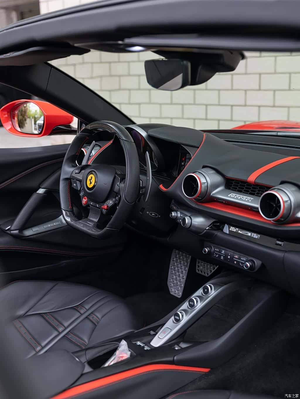 Ferrari 812, 2022 10