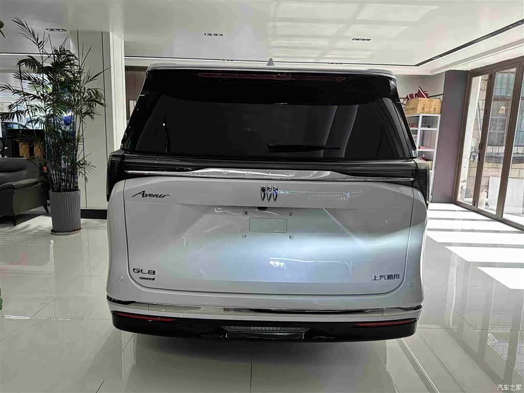 Buick GL8, 2025 7