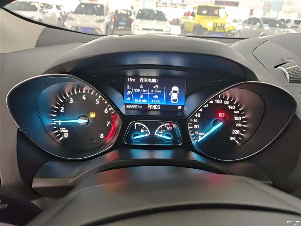 Ford Kuga, 2017 12