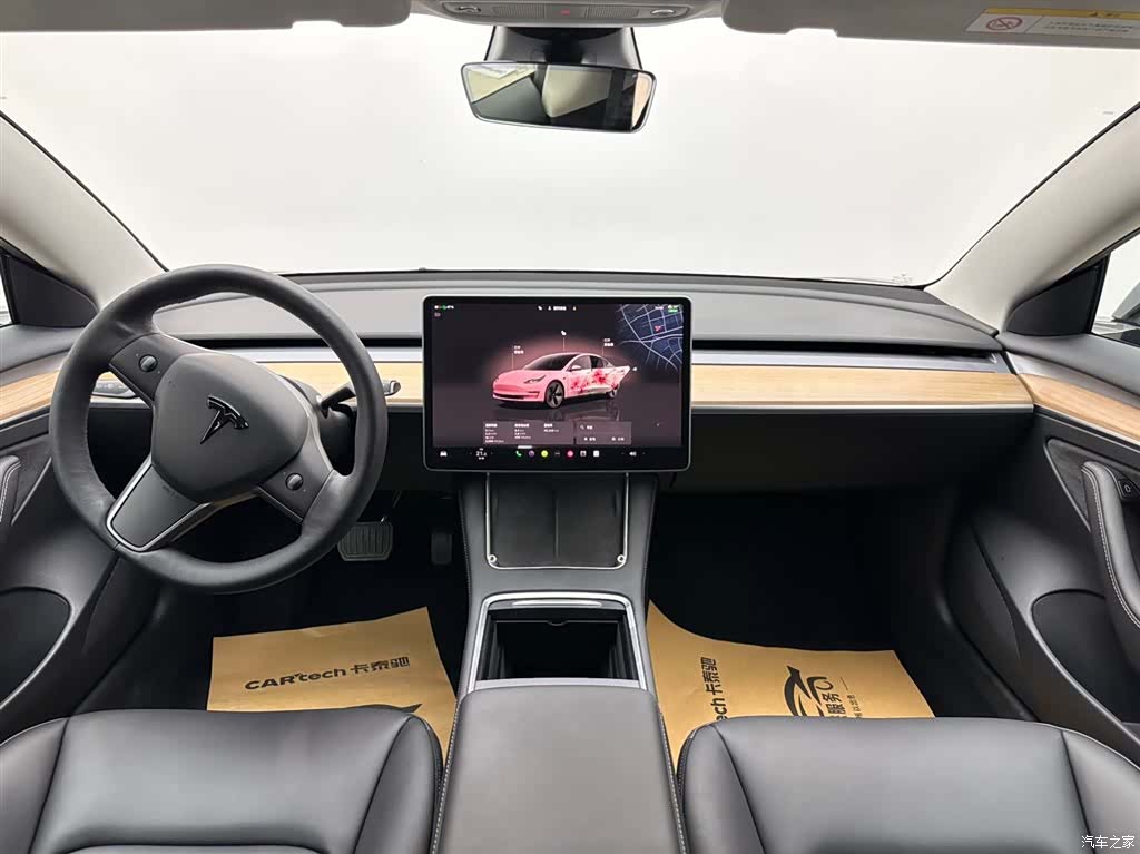 Tesla Model 3, 2022 10